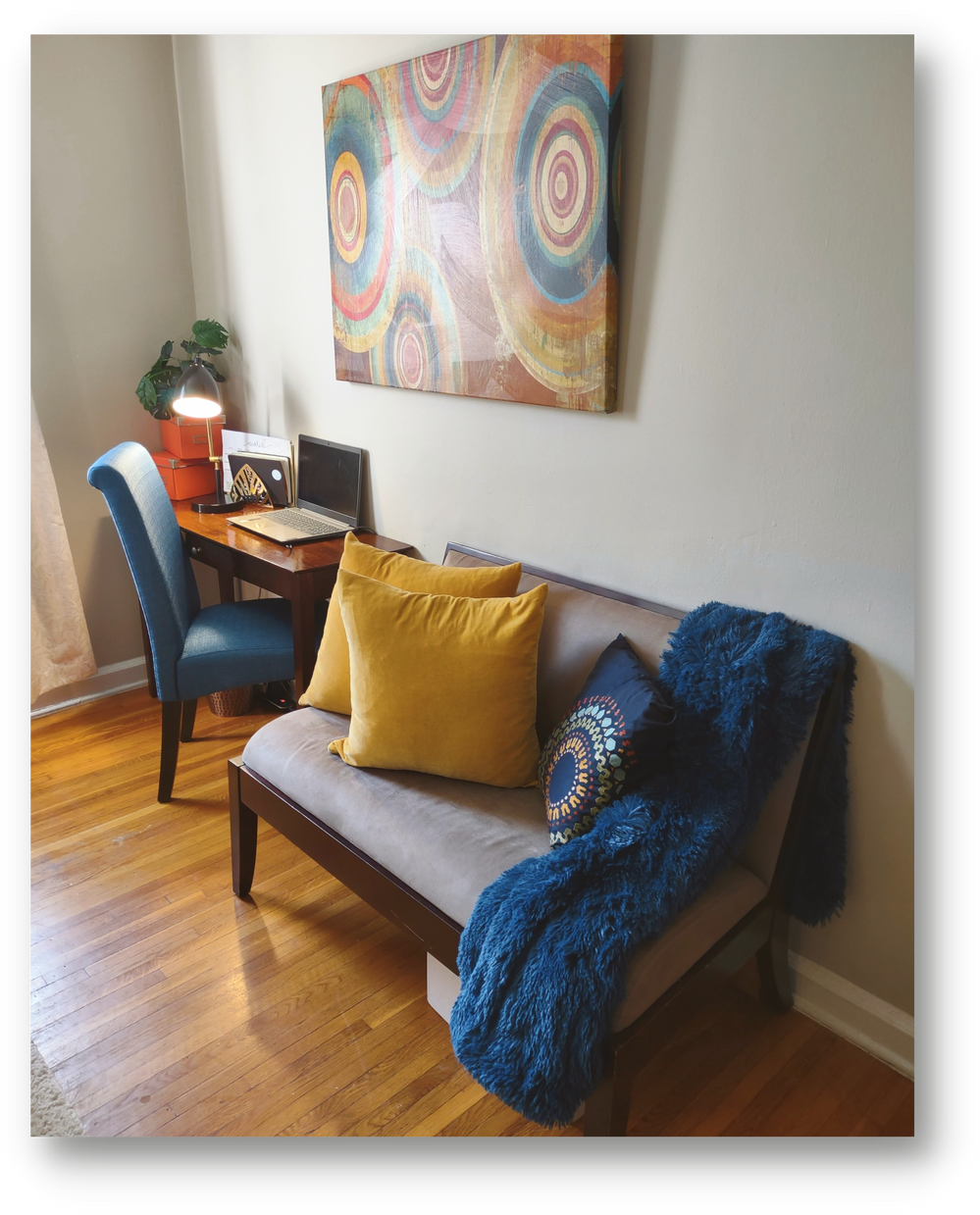 Cozy Space Sprucer Interior Designer and Decorator Apartment Living Room Decorating Budget-friendly 